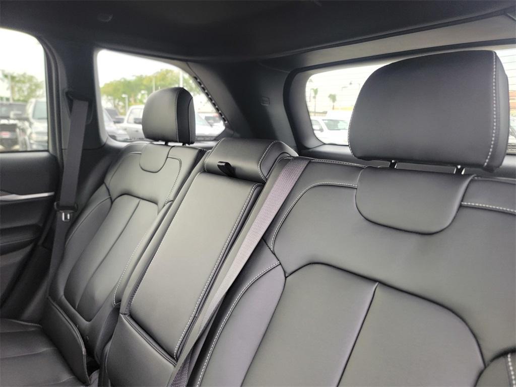 new 2025 Jeep Grand Cherokee car, priced at $41,545