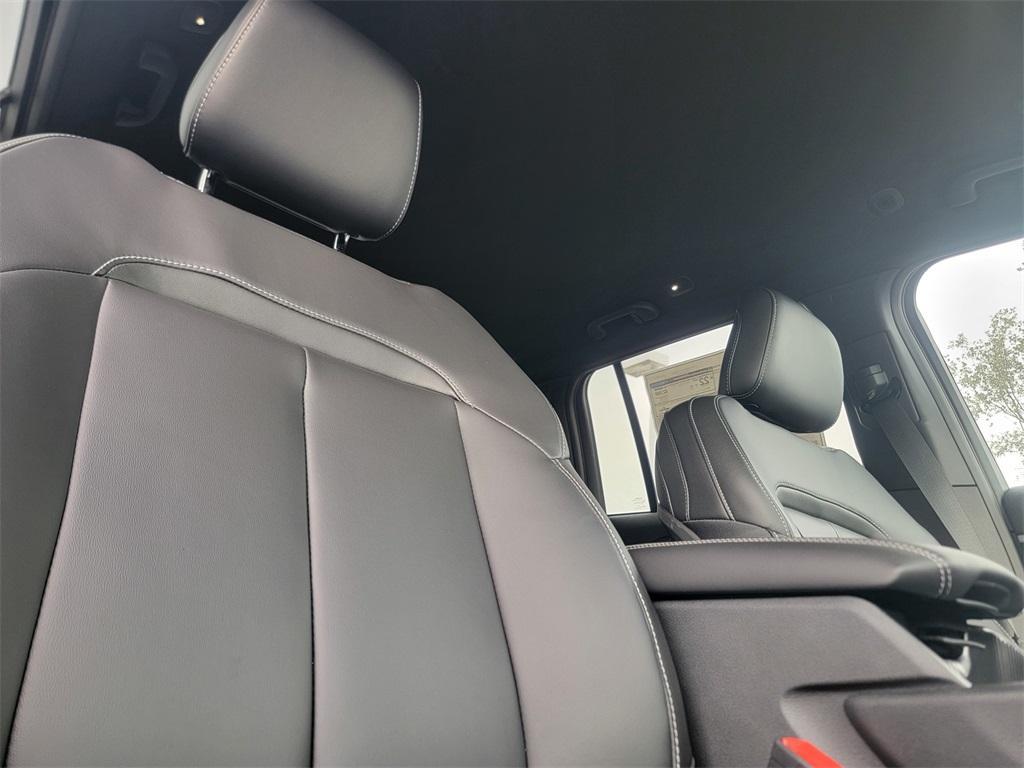 new 2025 Jeep Grand Cherokee car, priced at $41,545