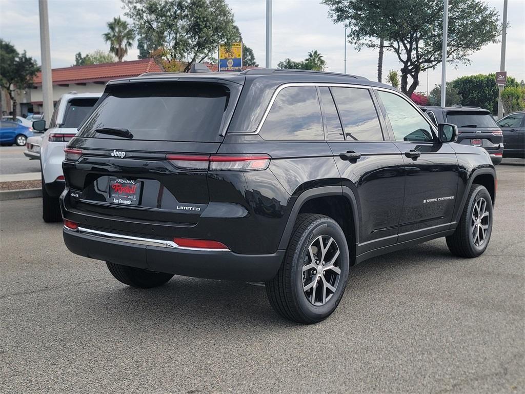 new 2025 Jeep Grand Cherokee car, priced at $41,545