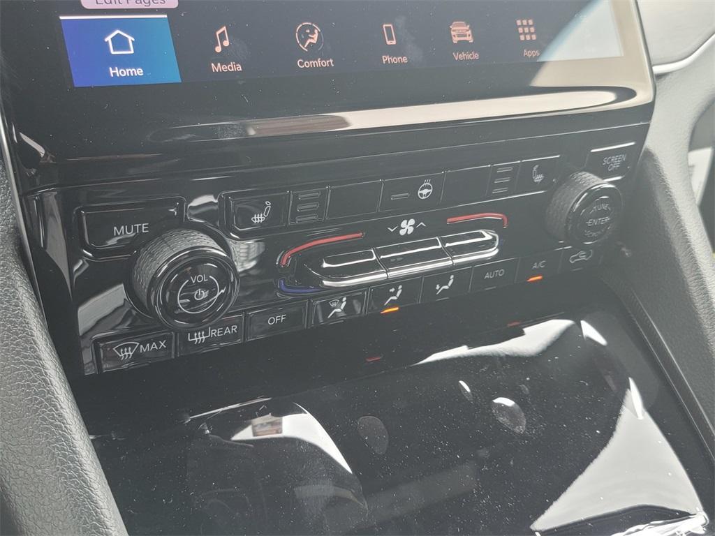 new 2025 Jeep Grand Cherokee car, priced at $41,545