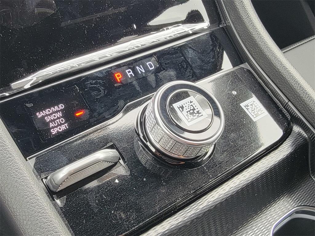 new 2025 Jeep Grand Cherokee car, priced at $41,545