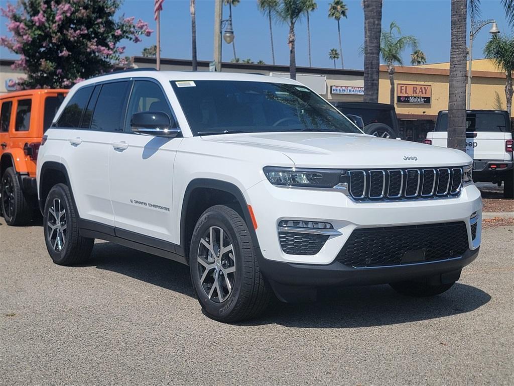 new 2025 Jeep Grand Cherokee car, priced at $45,770