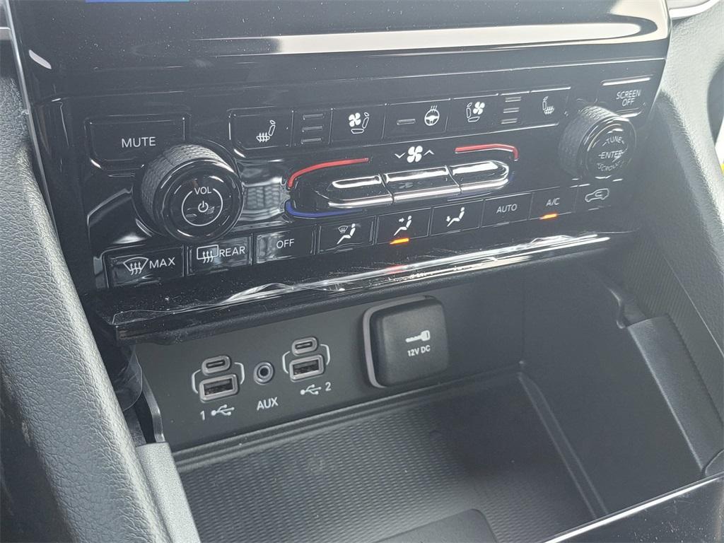 new 2025 Jeep Grand Cherokee car, priced at $45,770