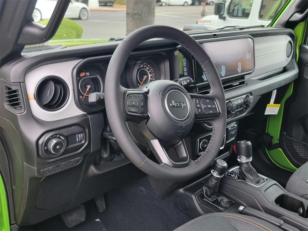 new 2025 Jeep Wrangler car, priced at $45,926