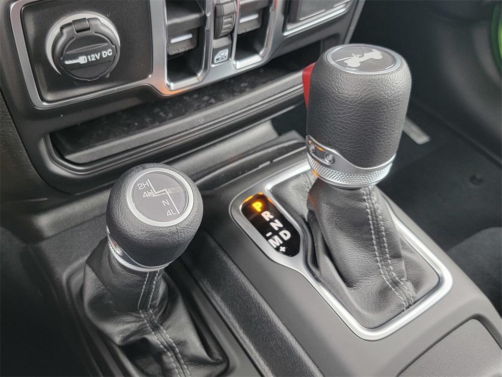 new 2025 Jeep Wrangler car, priced at $45,926