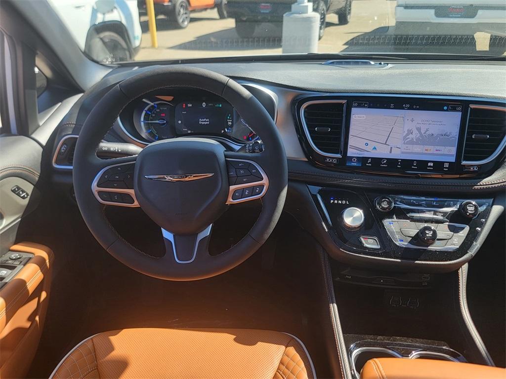 new 2025 Chrysler Pacifica Hybrid car, priced at $52,650