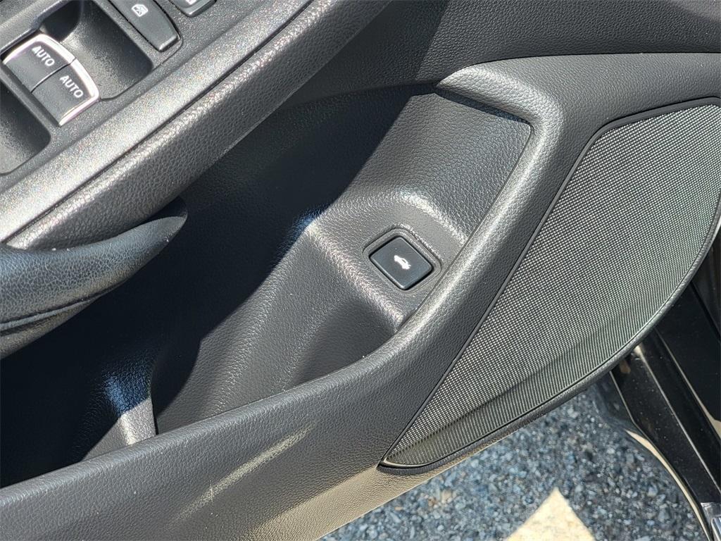 used 2021 Honda Accord Hybrid car, priced at $18,798