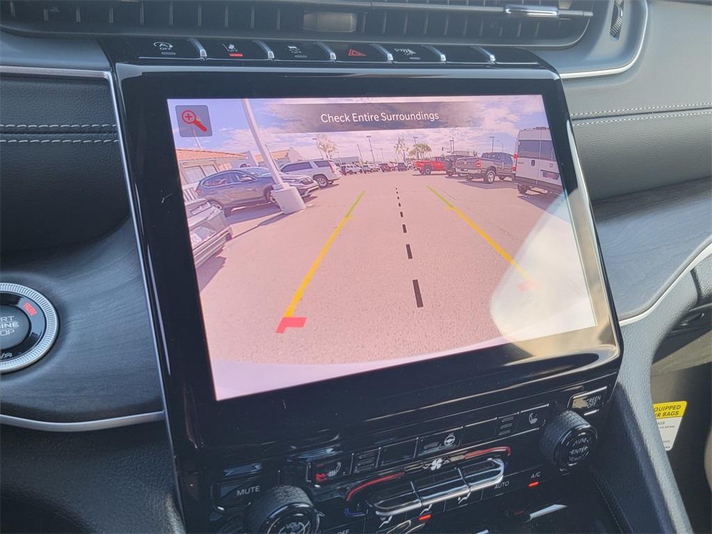 new 2025 Jeep Grand Cherokee car, priced at $41,545