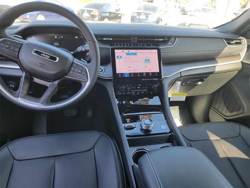 new 2025 Jeep Grand Cherokee car, priced at $41,545