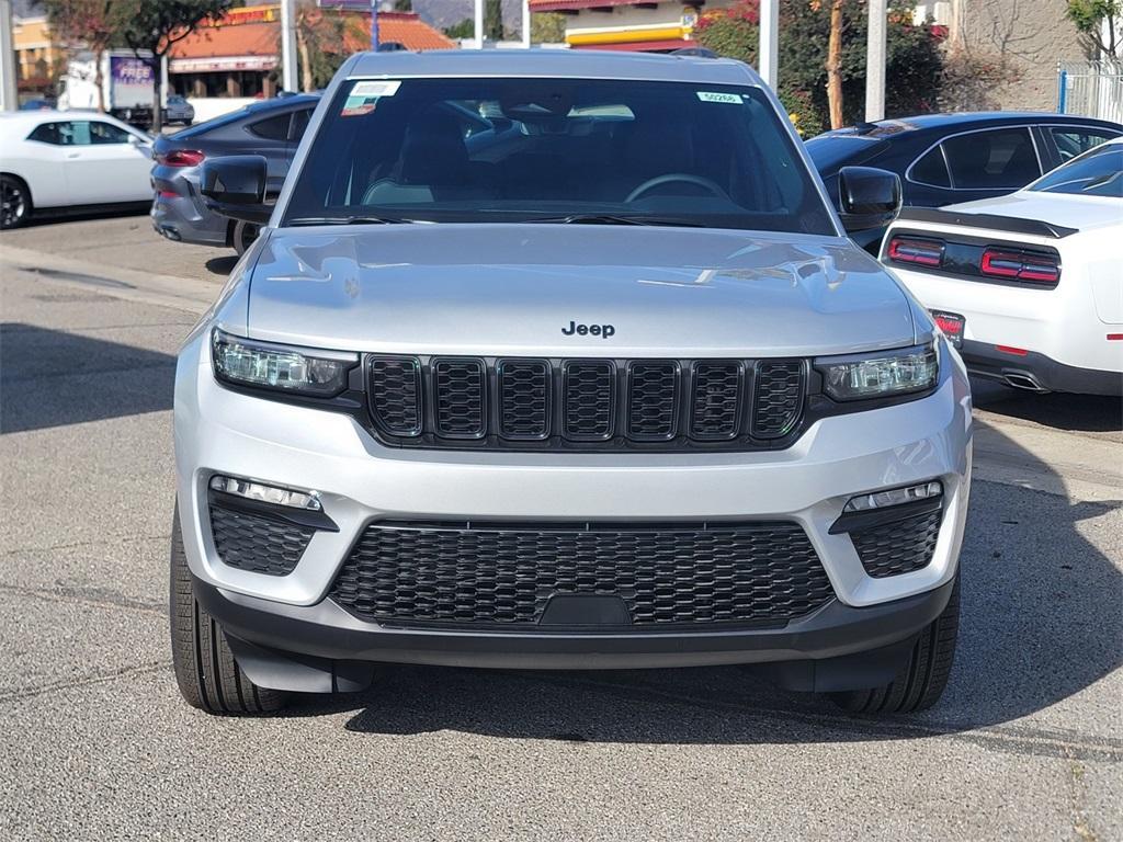 new 2025 Jeep Grand Cherokee car, priced at $47,335