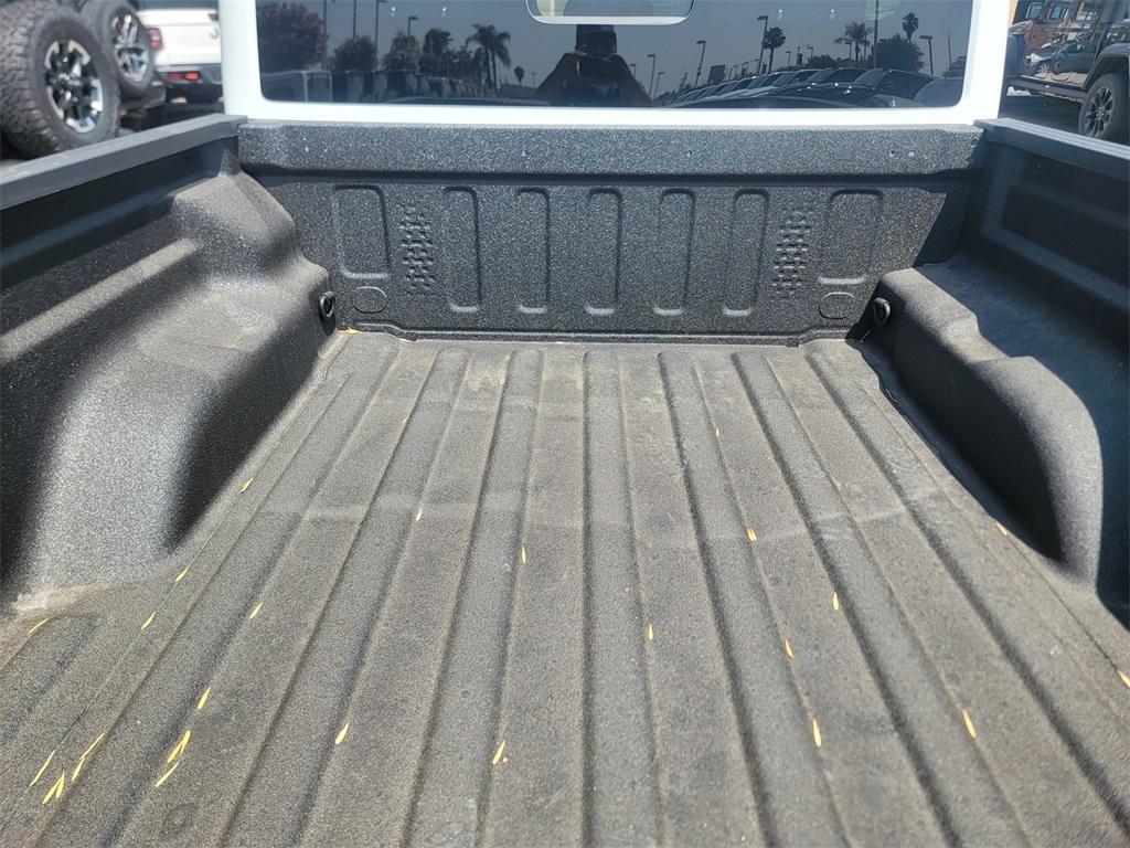 new 2025 Jeep Gladiator car, priced at $52,918