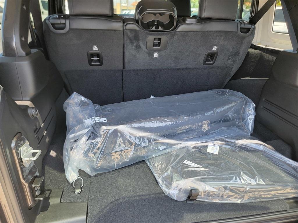 new 2025 Jeep Wrangler car, priced at $51,933