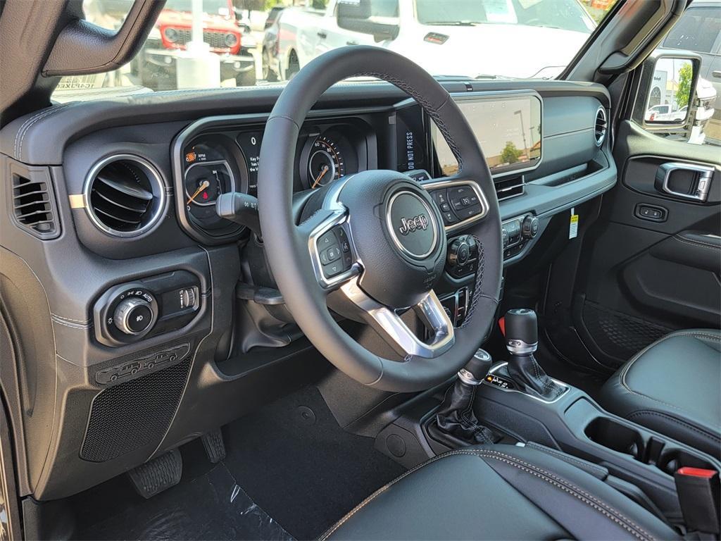 new 2025 Jeep Wrangler car, priced at $47,433