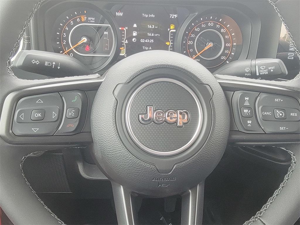 new 2025 Jeep Gladiator car, priced at $43,589