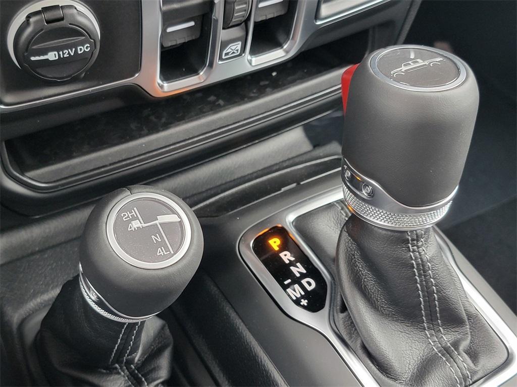 new 2025 Jeep Gladiator car, priced at $43,589