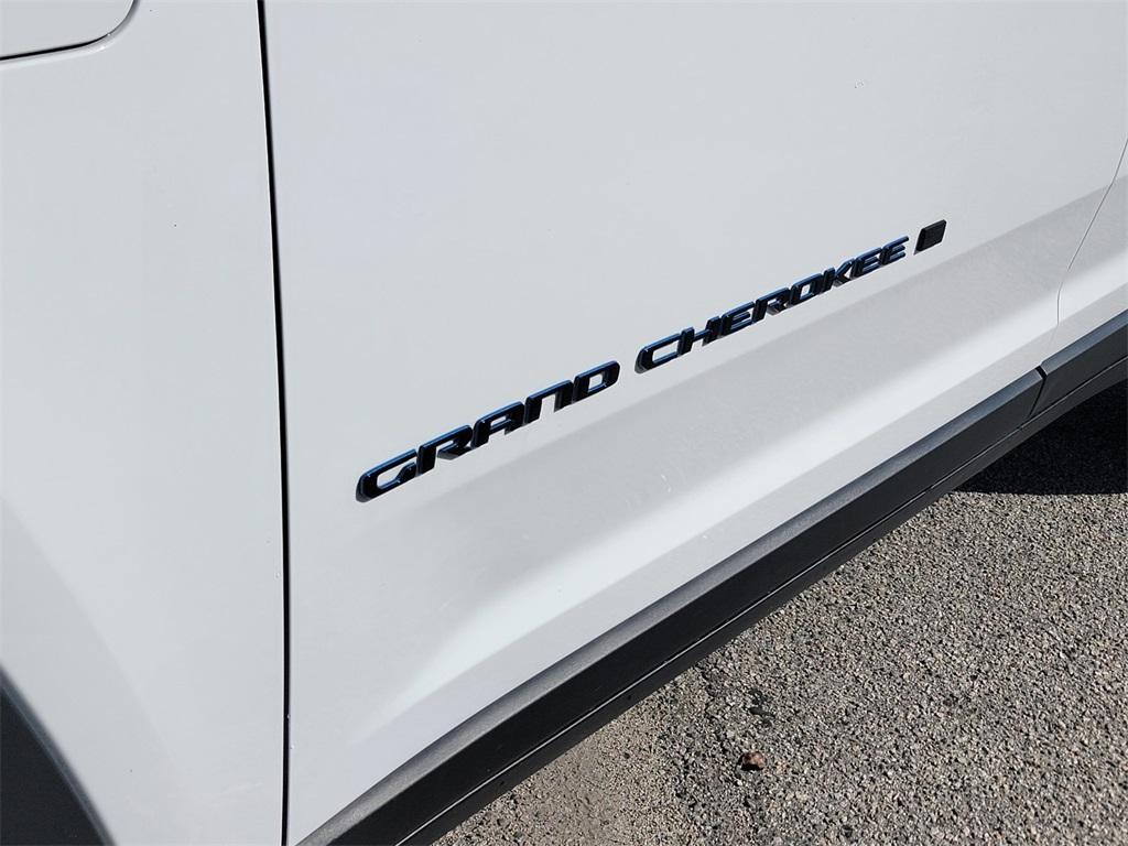 used 2022 Jeep Grand Cherokee 4xe car, priced at $26,990