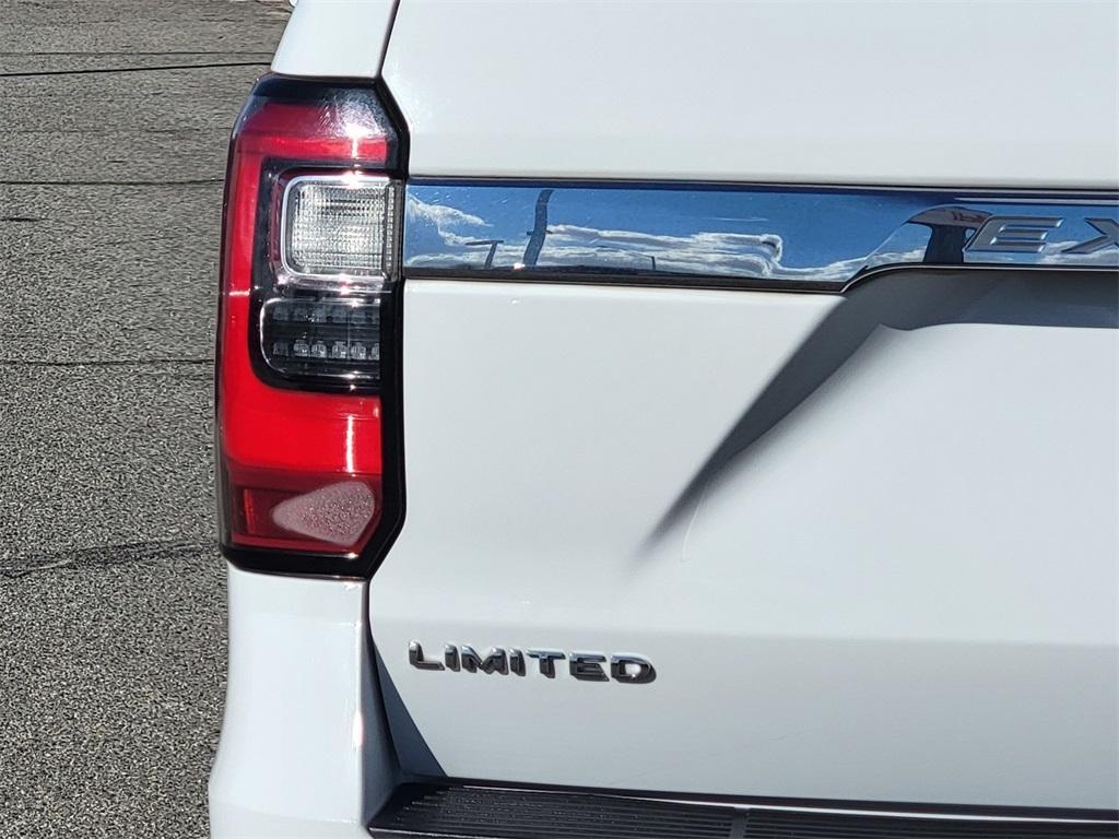 used 2021 Ford Expedition car, priced at $38,990