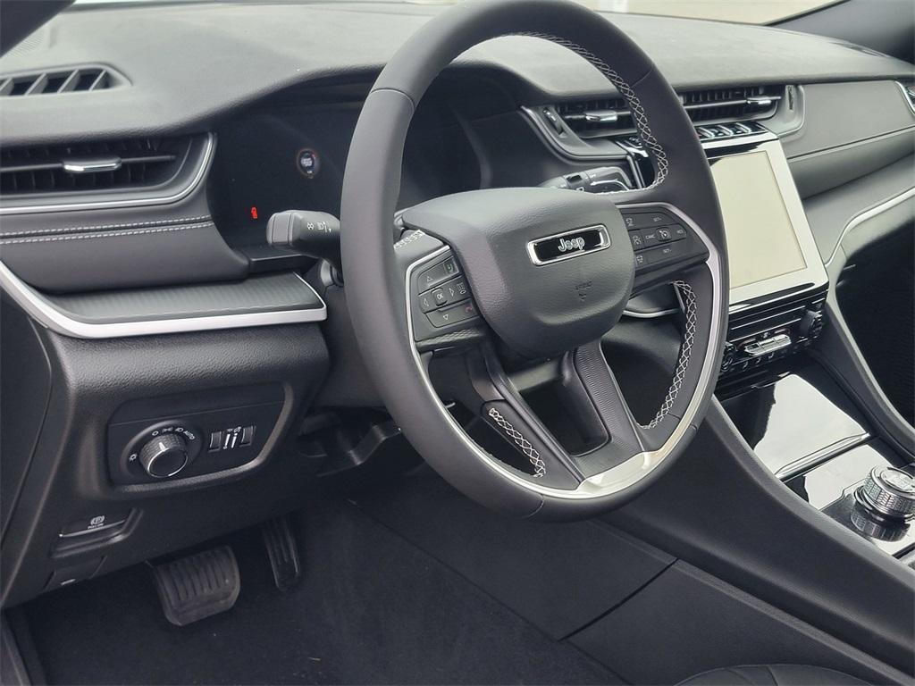 new 2025 Jeep Grand Cherokee car, priced at $34,030