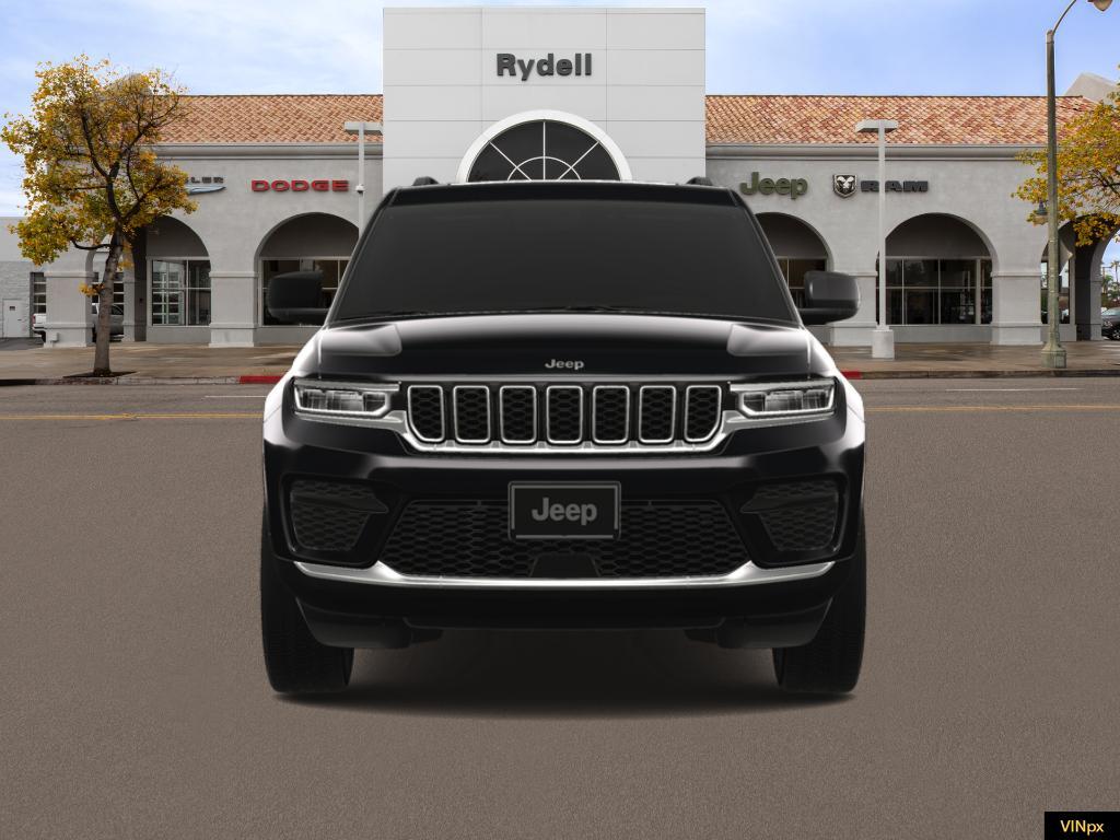 new 2025 Jeep Grand Cherokee car, priced at $38,805