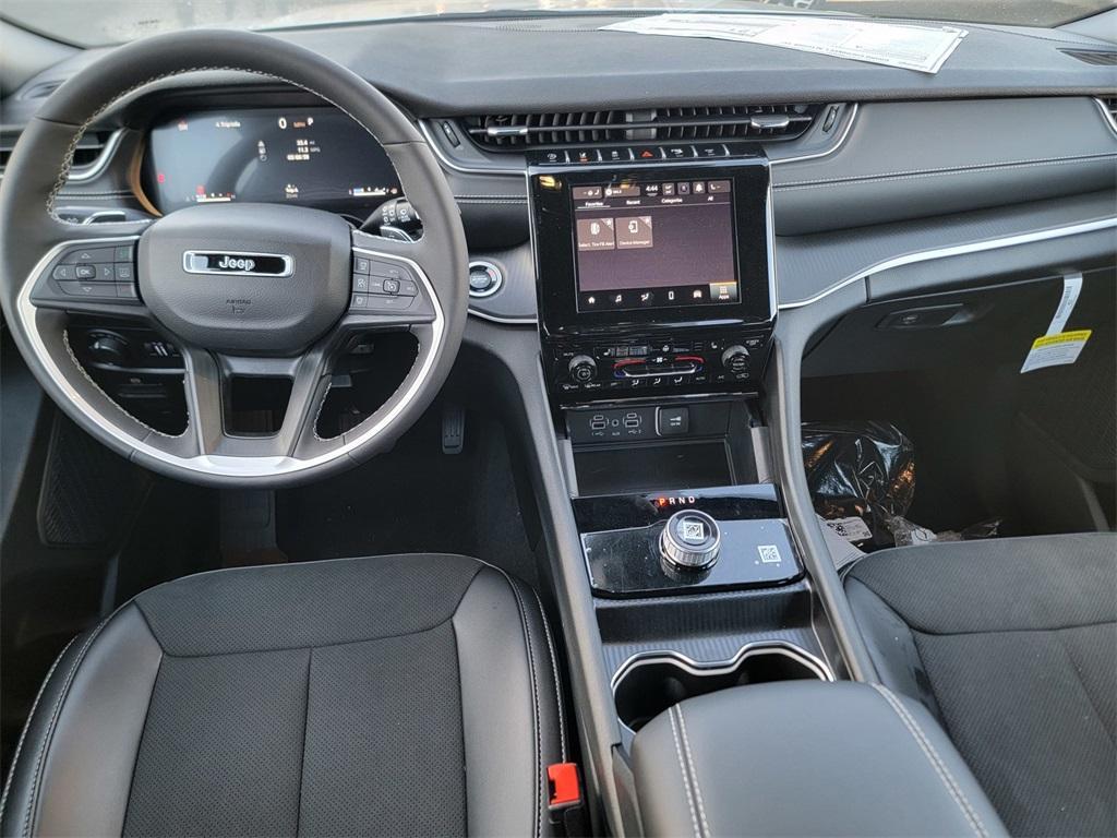 new 2024 Jeep Grand Cherokee L car, priced at $40,130