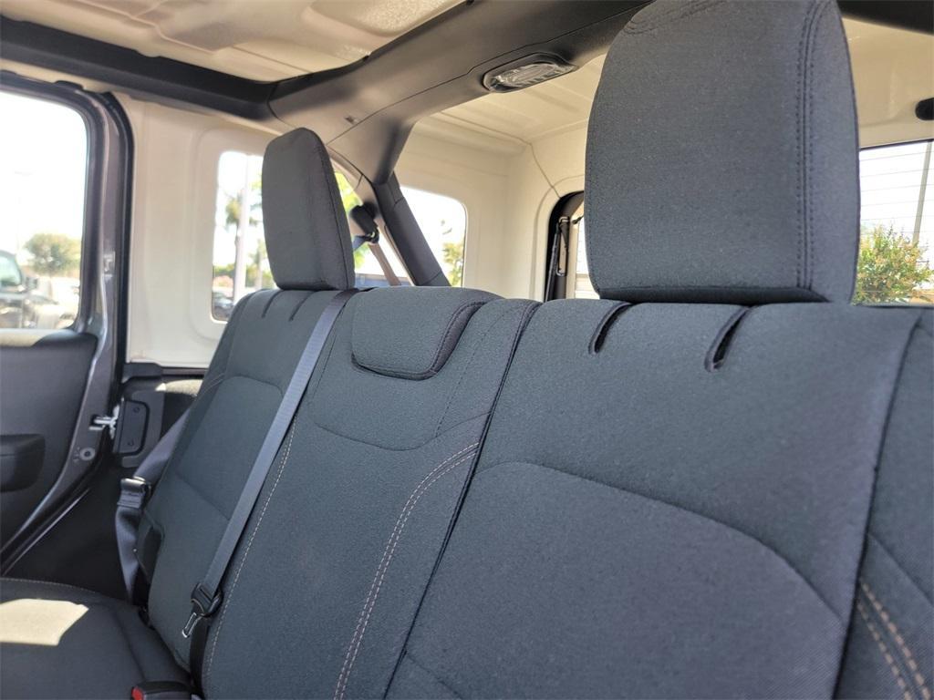 new 2025 Jeep Wrangler car, priced at $48,065