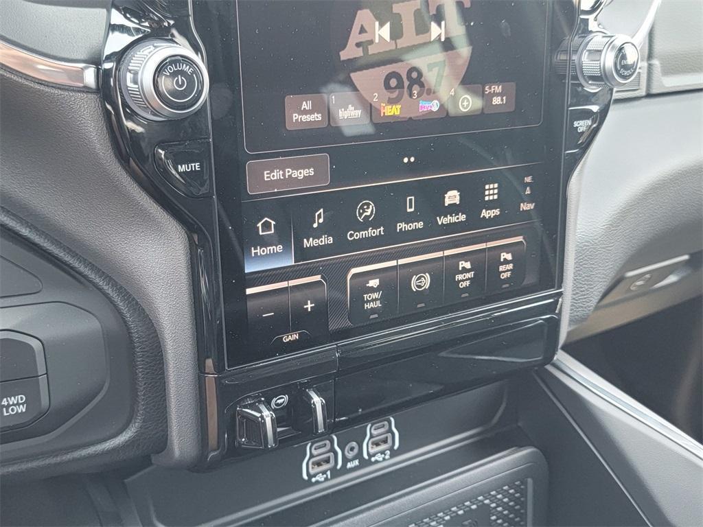 new 2025 Ram 2500 car, priced at $81,615