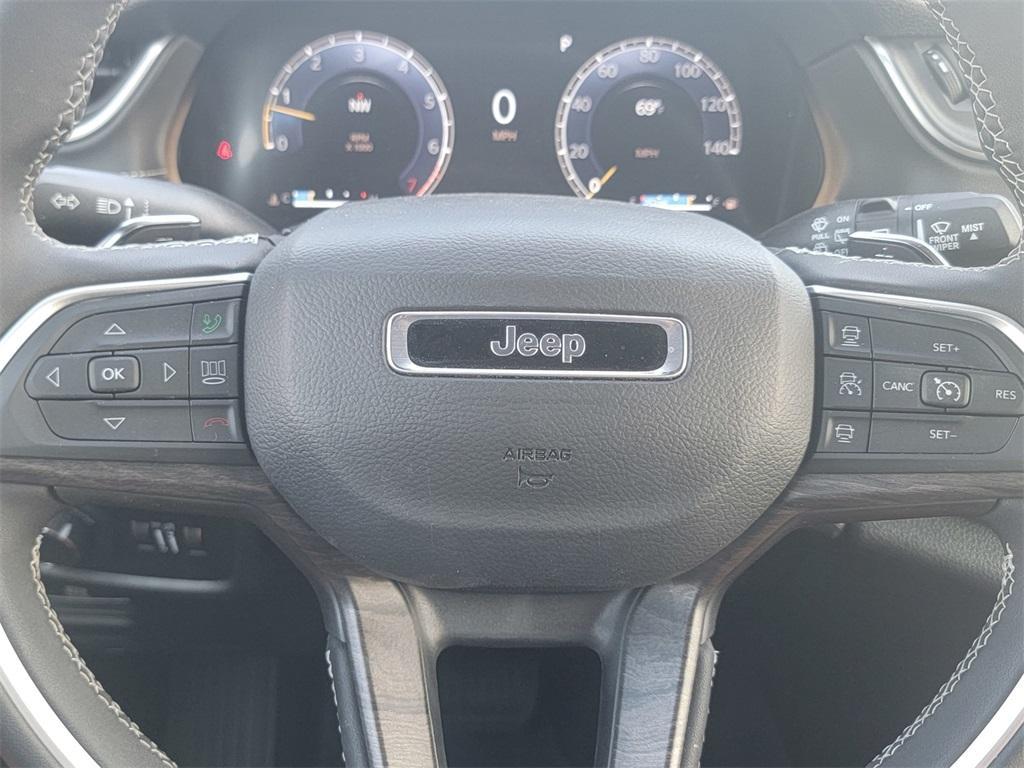 new 2025 Jeep Grand Cherokee L car, priced at $39,730