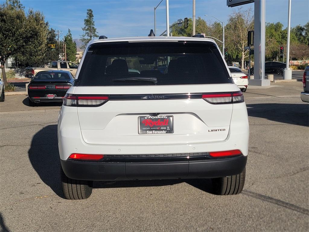 new 2025 Jeep Grand Cherokee car, priced at $44,740