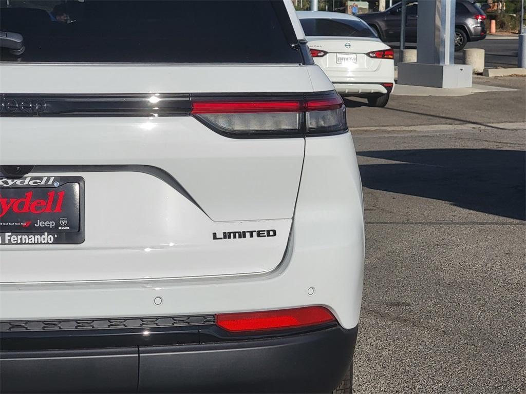 new 2025 Jeep Grand Cherokee car, priced at $44,740