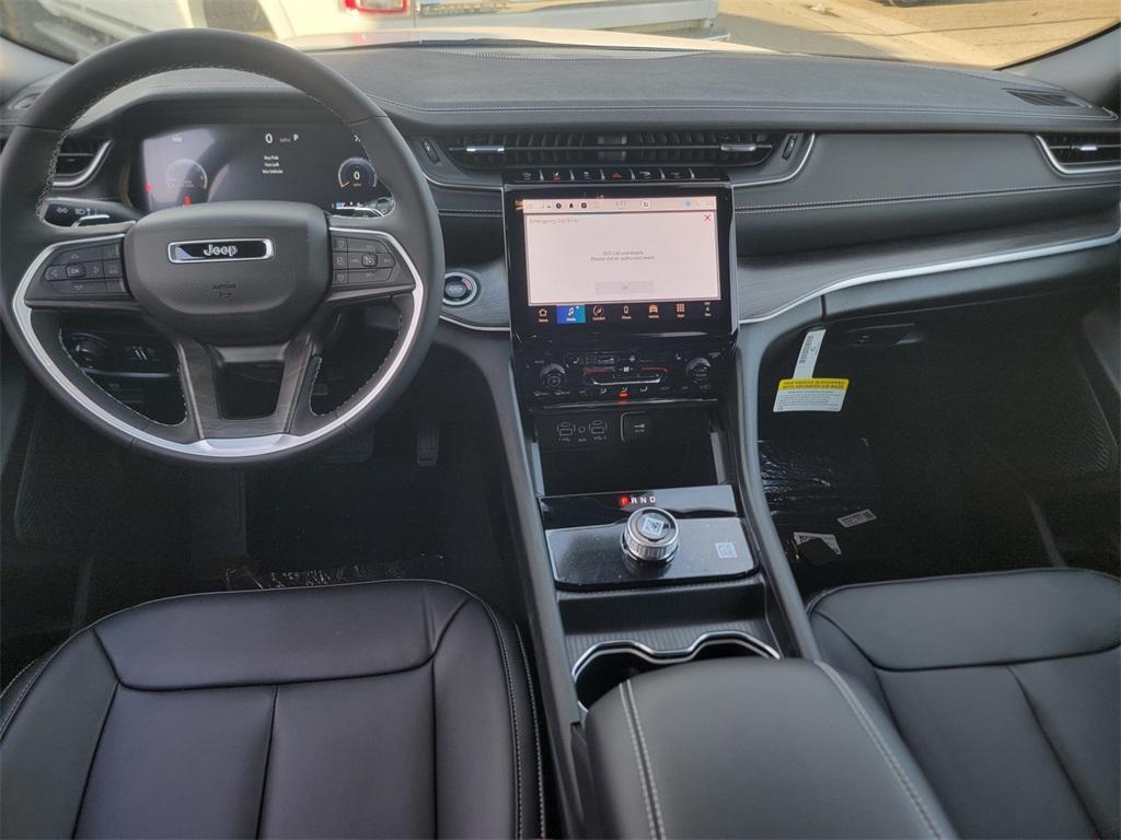 new 2025 Jeep Grand Cherokee car, priced at $44,740