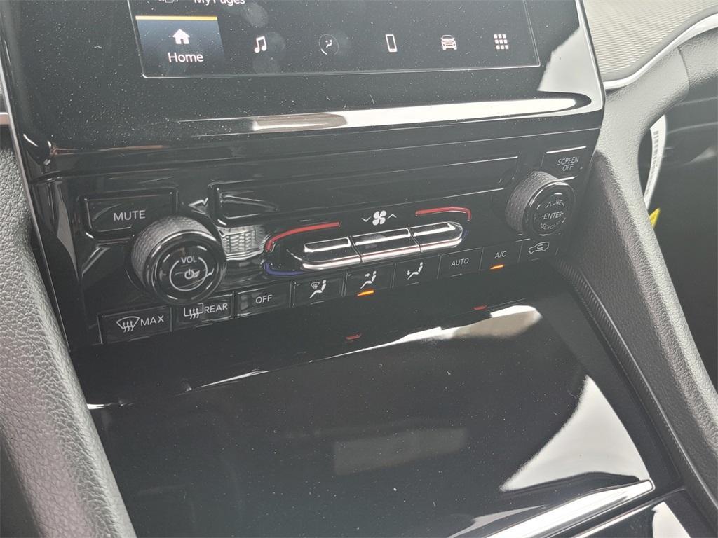 new 2025 Jeep Grand Cherokee car, priced at $34,625