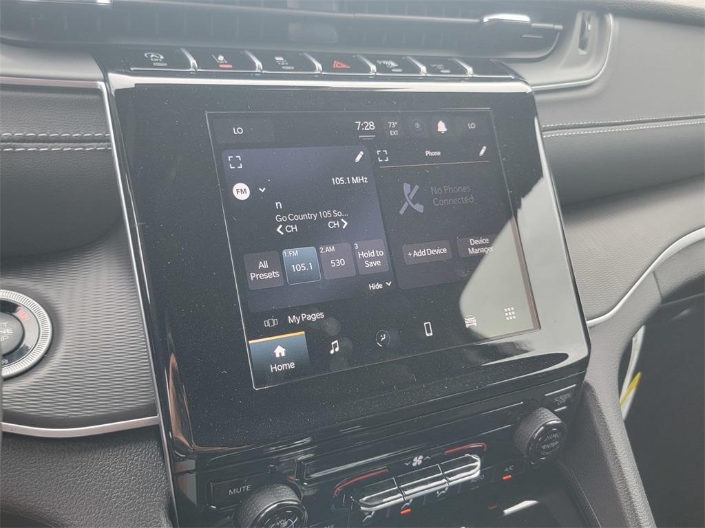 new 2025 Jeep Grand Cherokee car, priced at $34,625