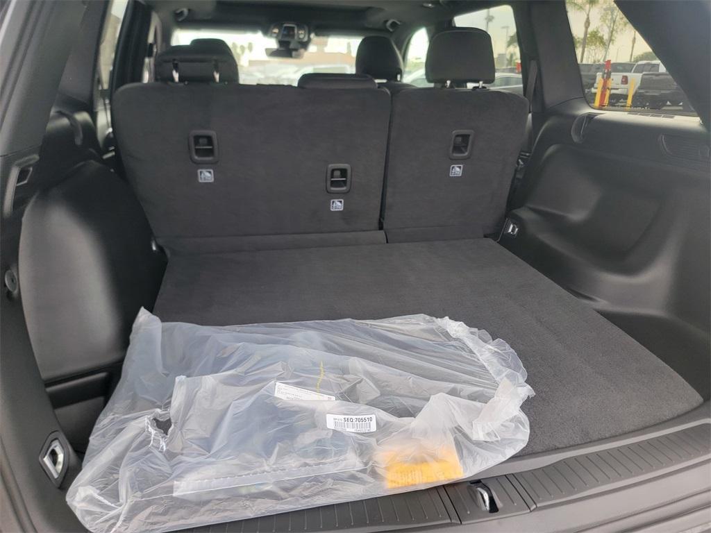 new 2025 Jeep Grand Cherokee car, priced at $34,625