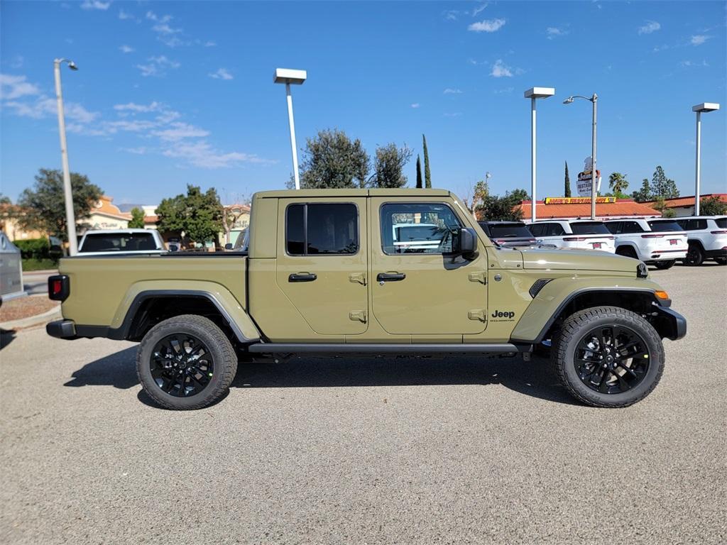 new 2025 Jeep Gladiator car, priced at $40,885