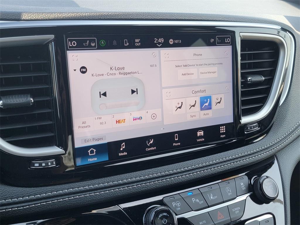new 2024 Chrysler Pacifica car, priced at $36,335