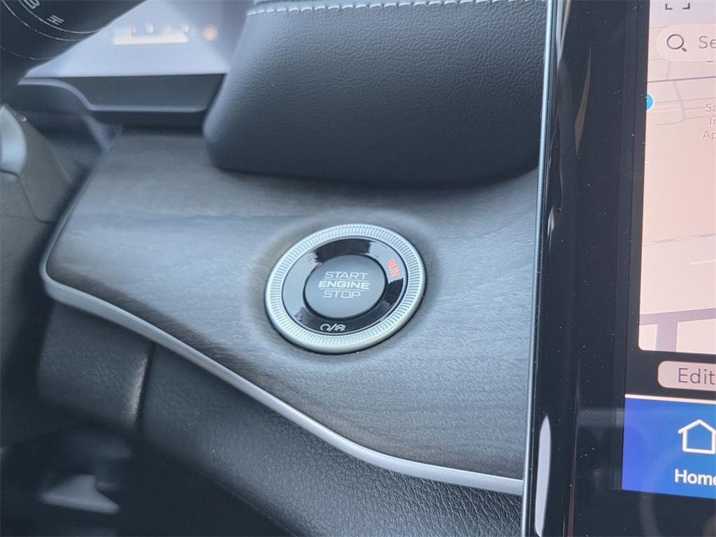 new 2025 Jeep Grand Cherokee car, priced at $40,300