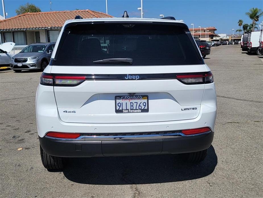 used 2024 Jeep Grand Cherokee car, priced at $39,994