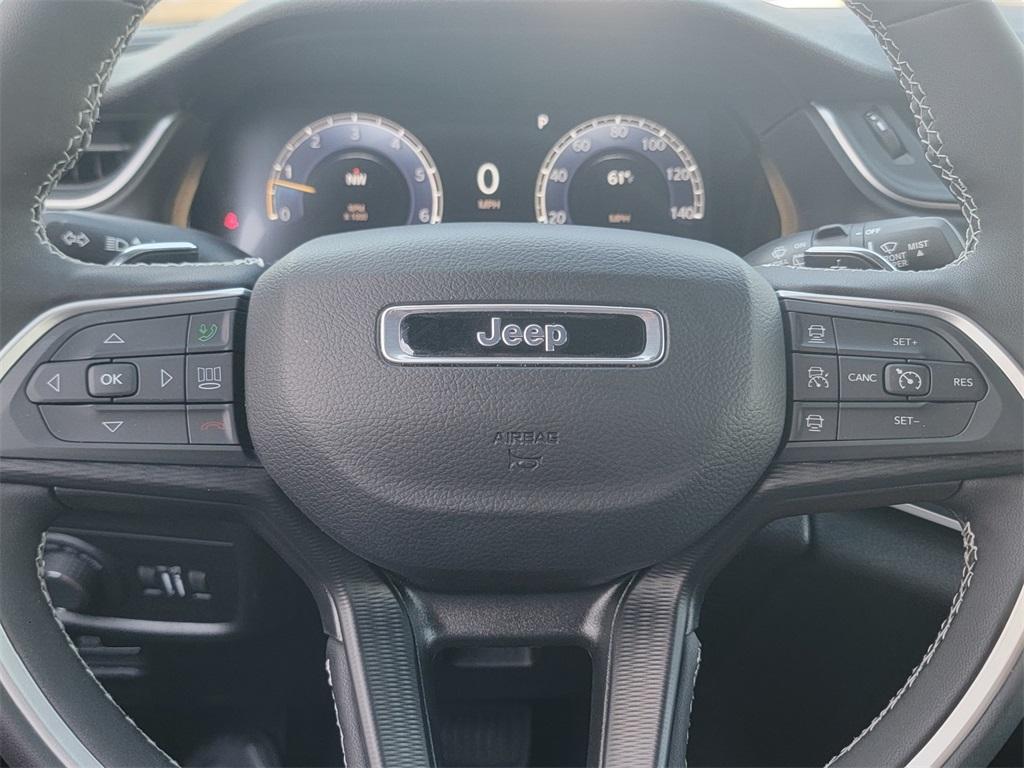 new 2024 Jeep Grand Cherokee L car, priced at $35,925