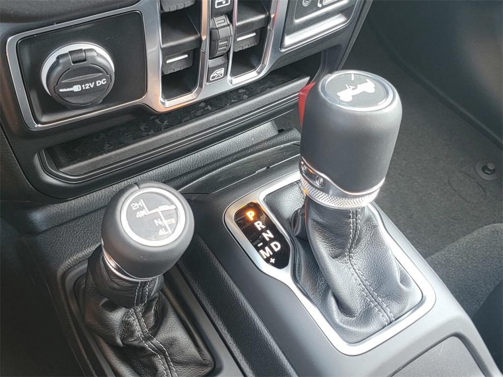 new 2025 Jeep Wrangler car, priced at $47,690