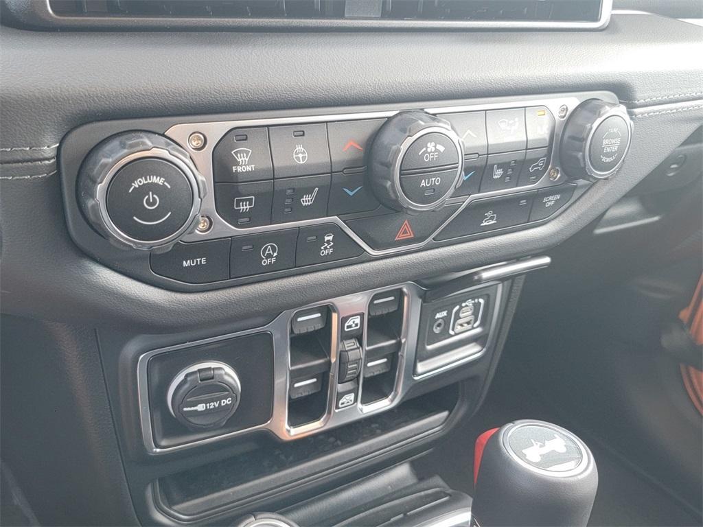 new 2025 Jeep Wrangler car, priced at $47,690