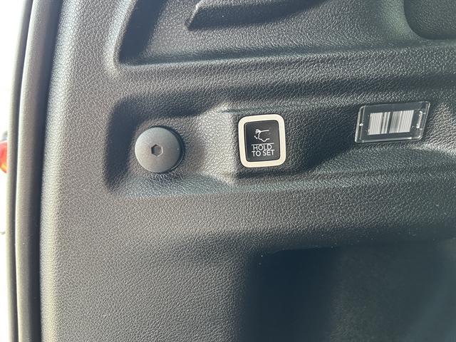 used 2021 Jeep Grand Cherokee L car, priced at $25,973