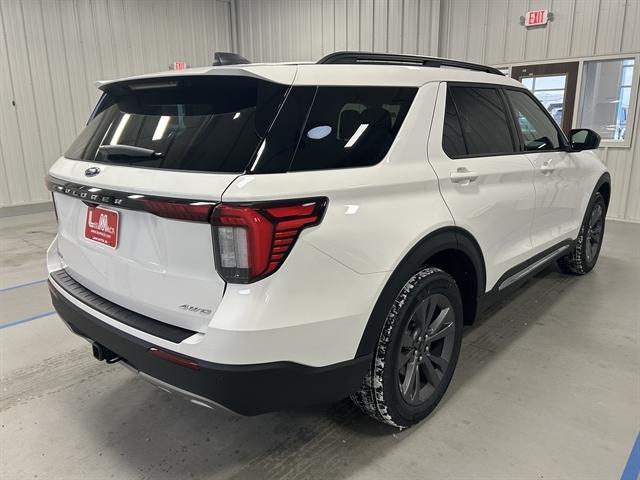 new 2025 Ford Explorer car, priced at $49,695