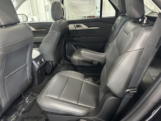 new 2025 Ford Explorer car, priced at $46,227