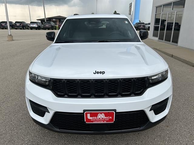 new 2024 Jeep Grand Cherokee car, priced at $44,578