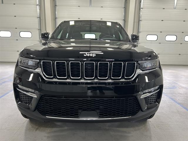 new 2024 Jeep Grand Cherokee car, priced at $50,915