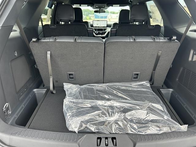 new 2025 Ford Explorer car, priced at $46,273