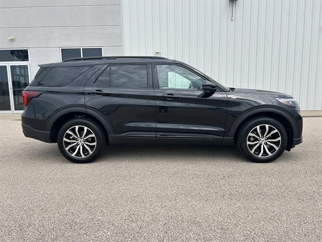 new 2025 Ford Explorer car, priced at $46,273