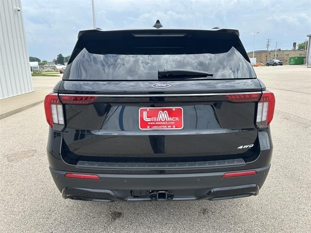 new 2025 Ford Explorer car, priced at $46,273