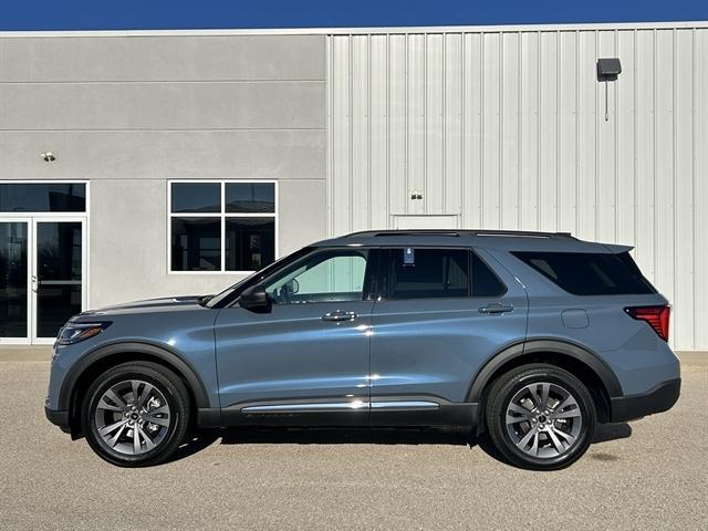 new 2025 Ford Explorer car, priced at $47,600