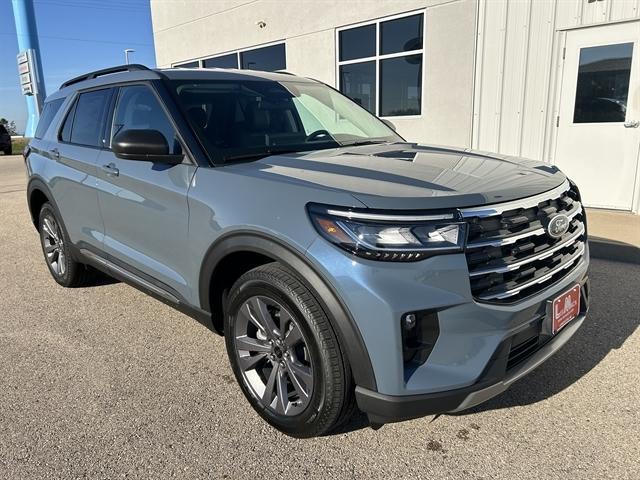 new 2025 Ford Explorer car, priced at $47,600